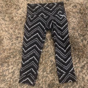 Athleta cropped work out pants